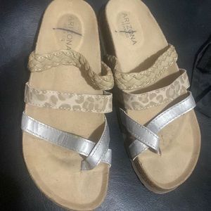 Sandals size 6